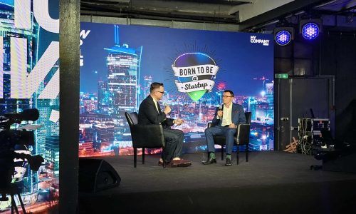 Jak przekuć pomysły w realne rozwiązania? Wywiad z dr hab. inż. Piotrem Olczakiem podczas Warsaw Startup Festiwal 2025.