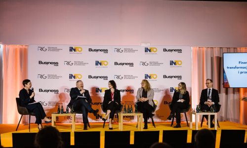 Marzec z Innovation Coach – innowacje, startupy i przemysł przyszłości.